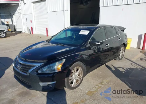2013 Nissan Altima 3.5 Sl from USA, damaged, VIN 1N4BL3AP2DC151137